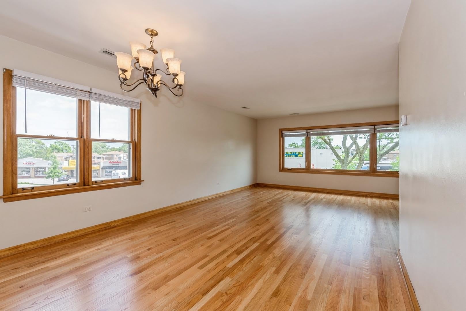 8108 N Oriole Avenue – photo 2
