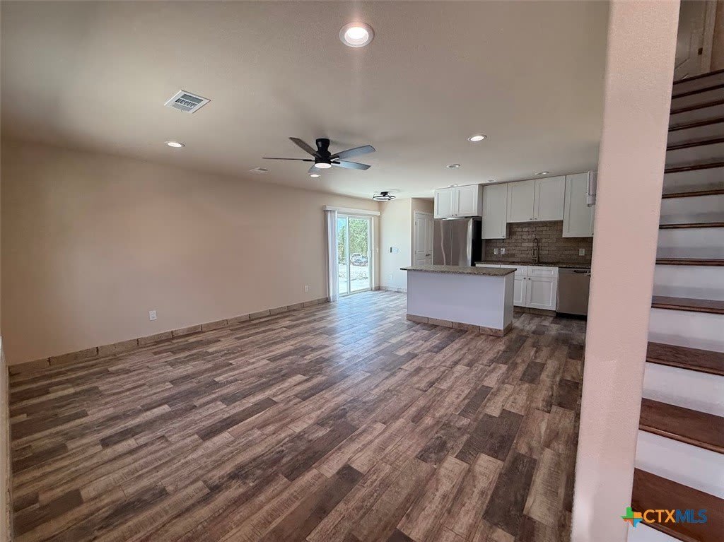 1008 Makayla Drive – photo 2