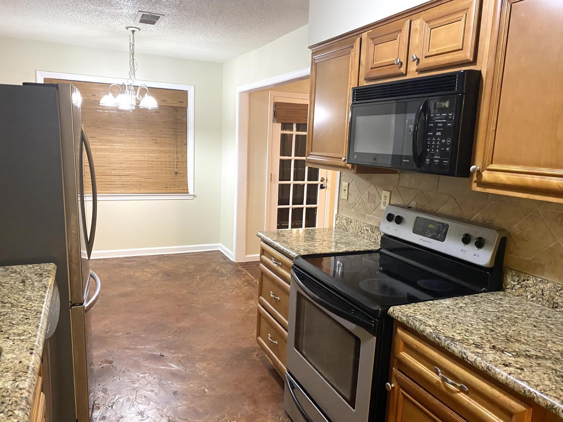 7918 FARMINGDALE Rd – photo 2