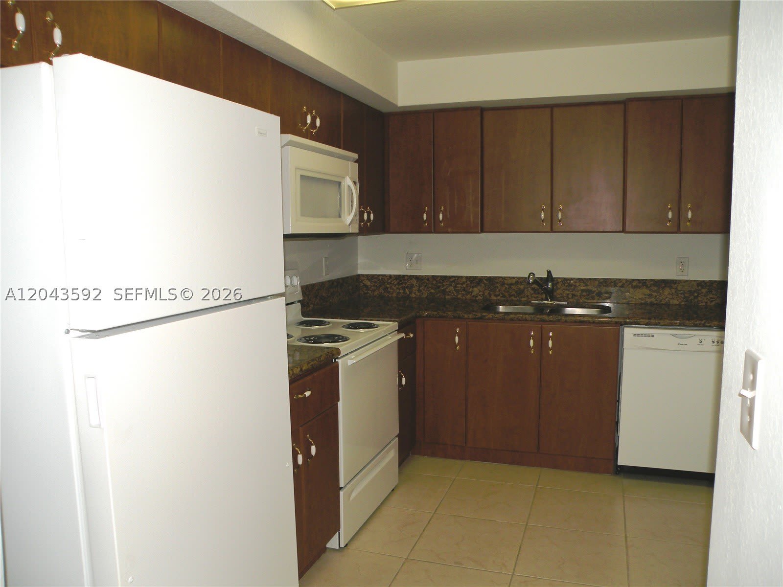 10981 NW 88th Terrace – photo 2