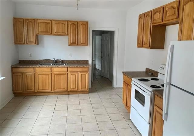 4232 ULLOA Street – photo 3