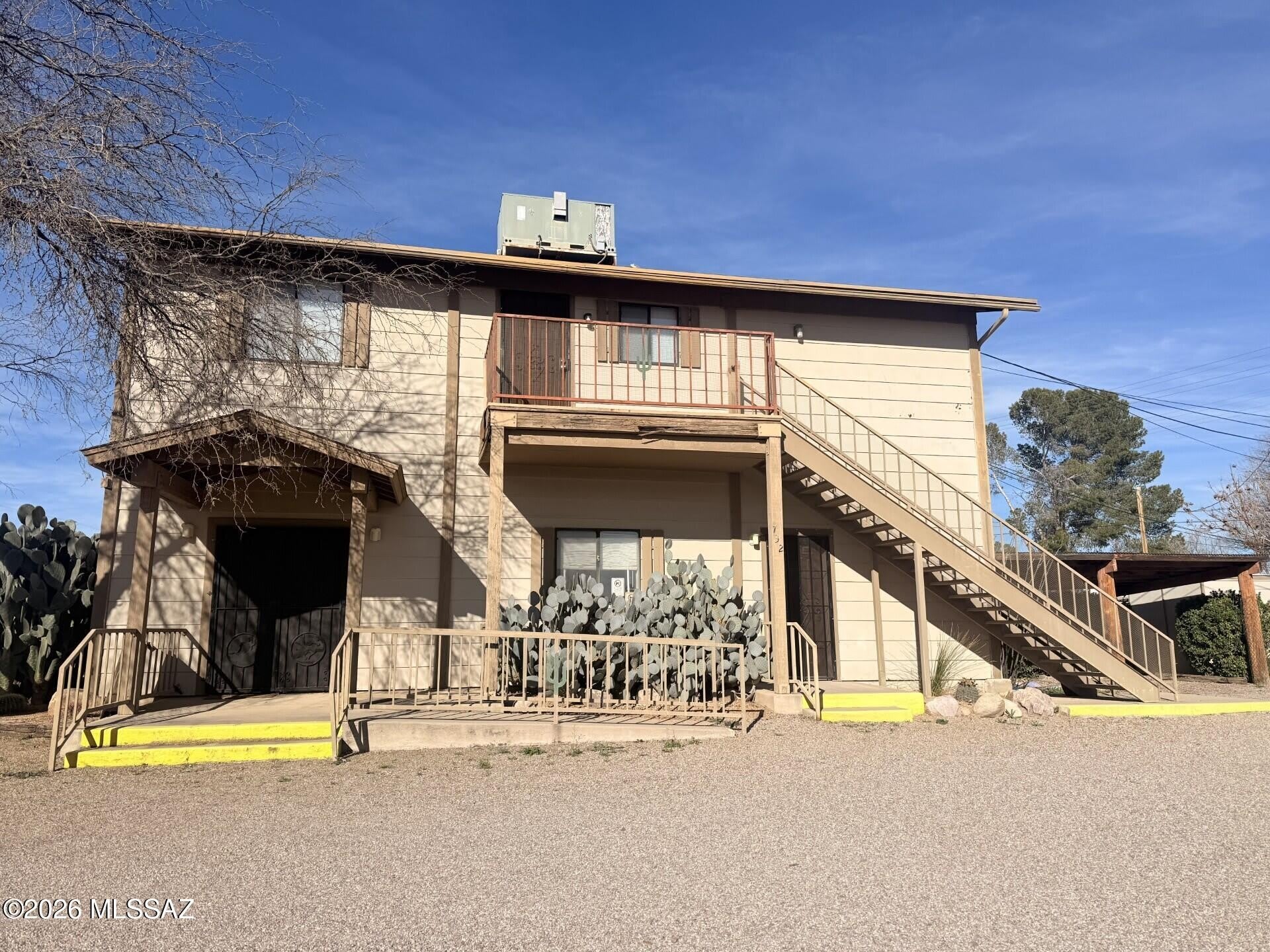 732 W 4Th Street – photo 1