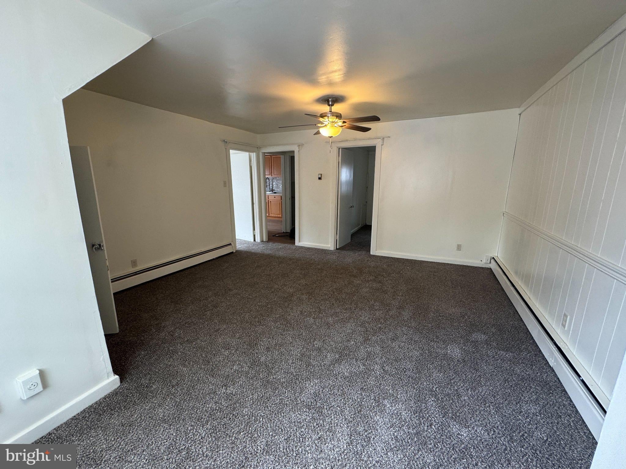 261 N YORK Street – photo 5