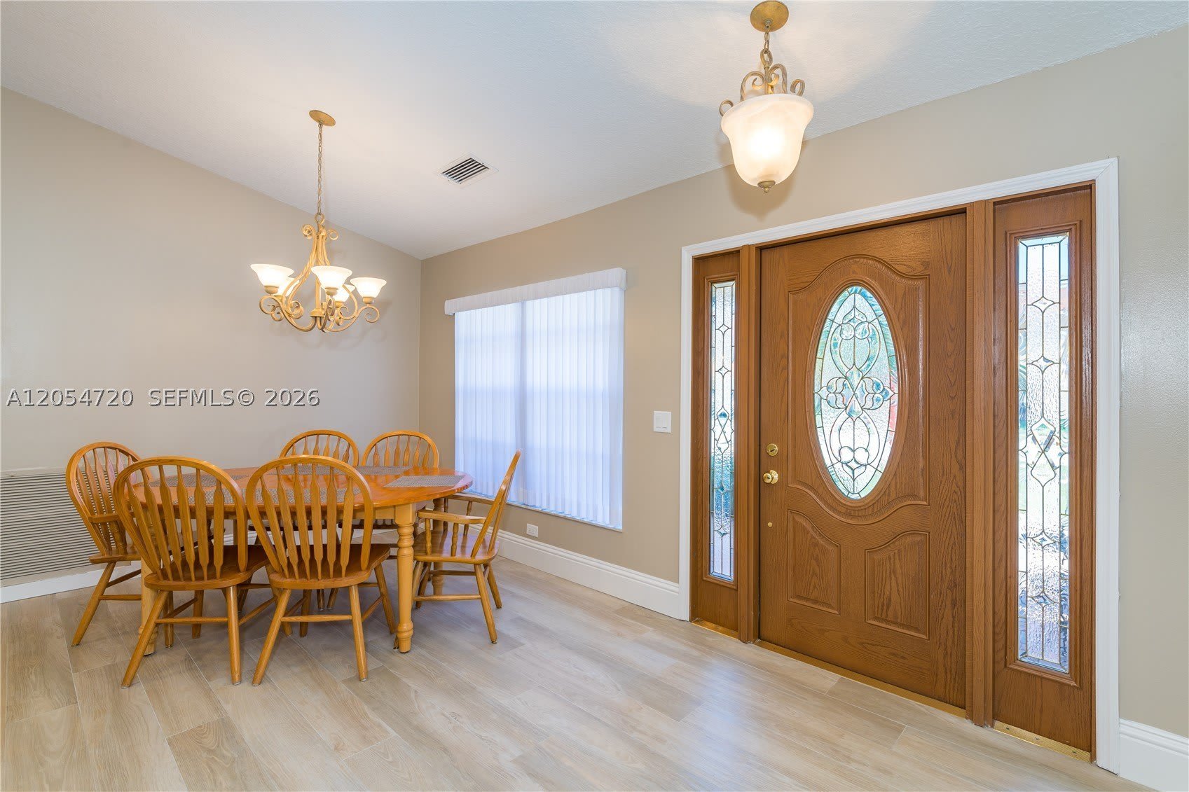 850 Amherst Ave – photo 4