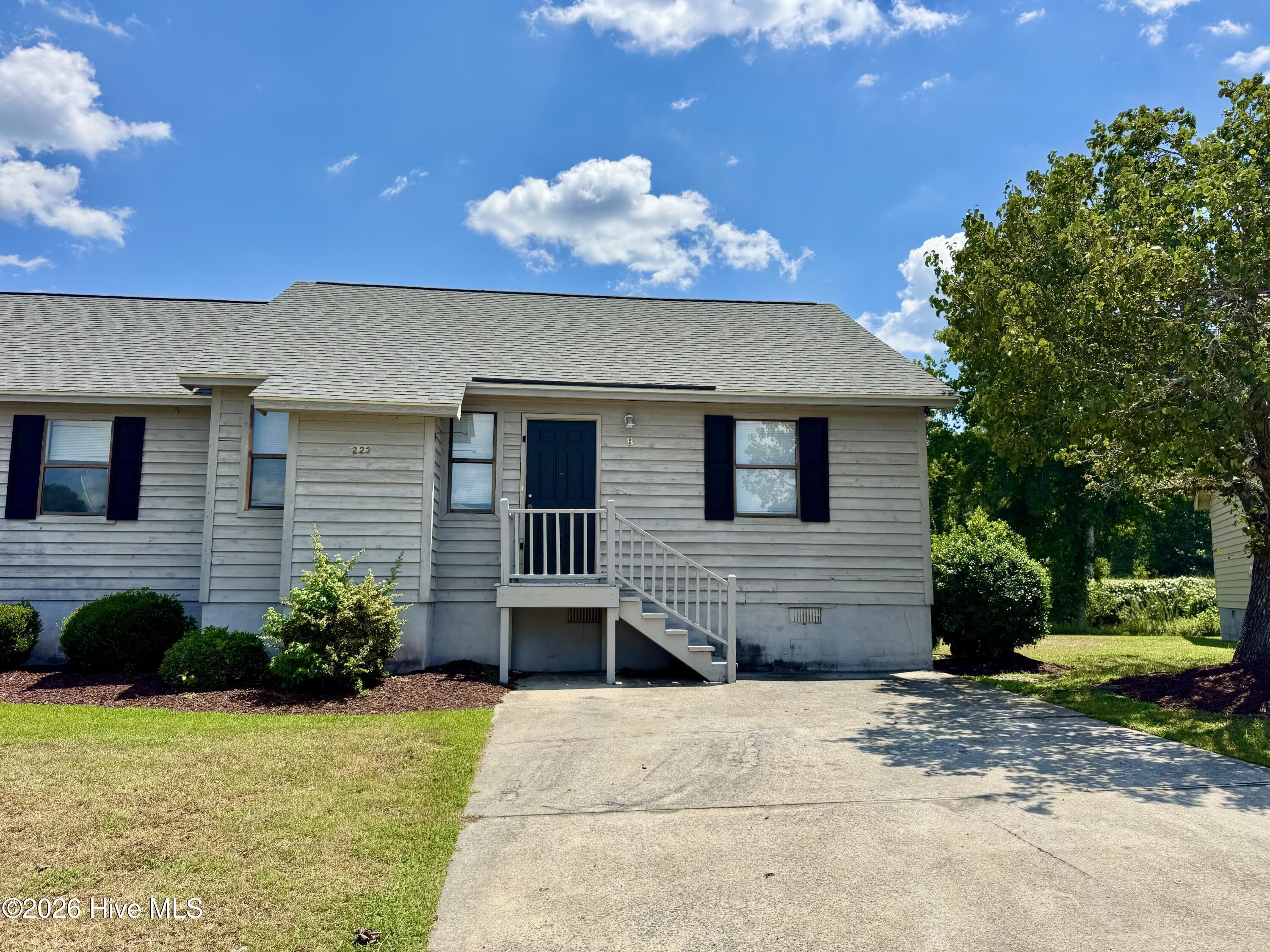 223 Wyndham Circle – photo 1
