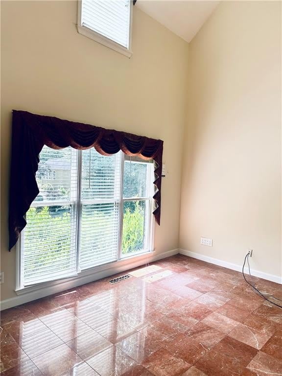 811 Valley Drive – photo 4
