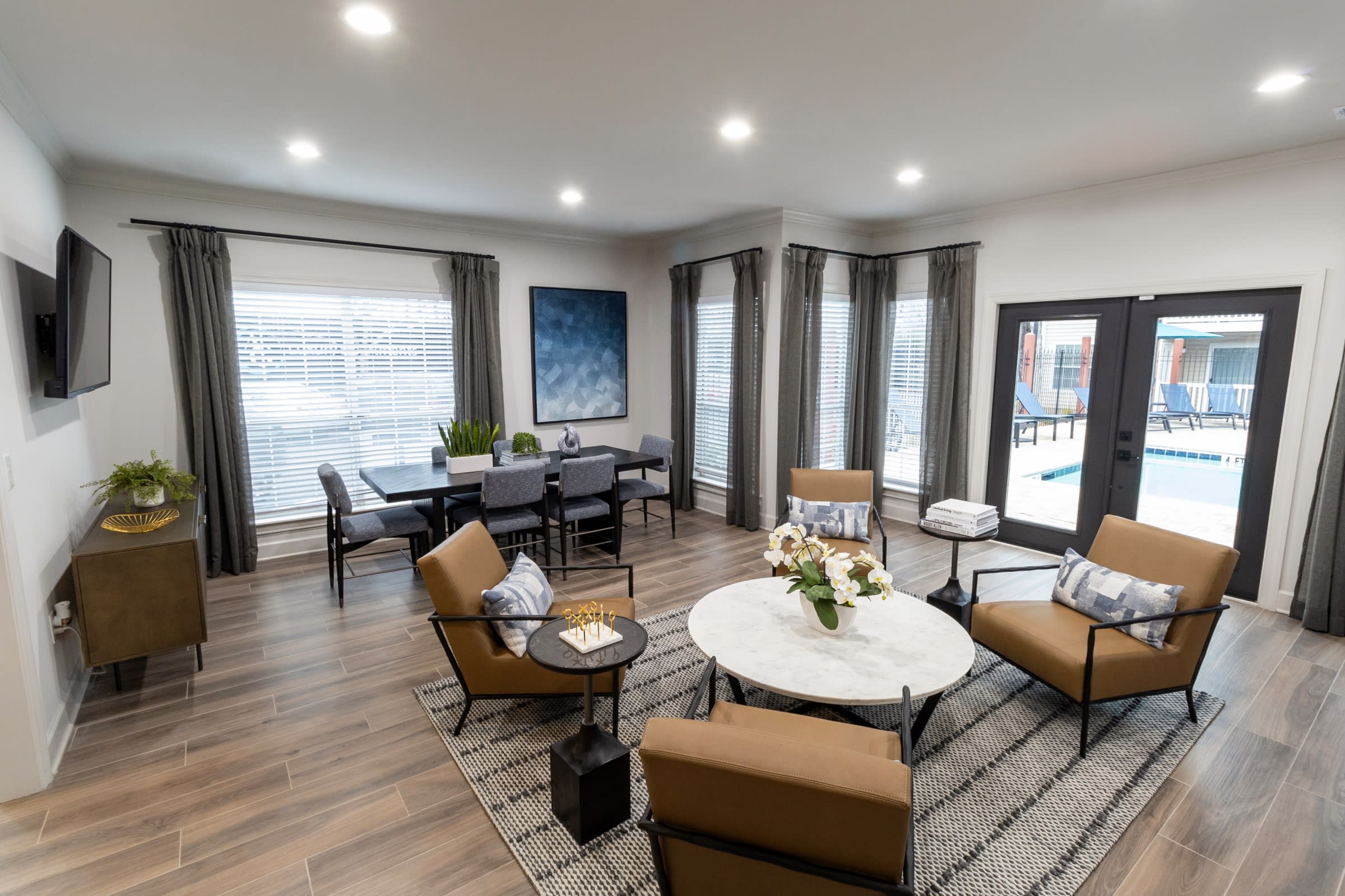 Avery Glen Luxury Apartments – photo 3