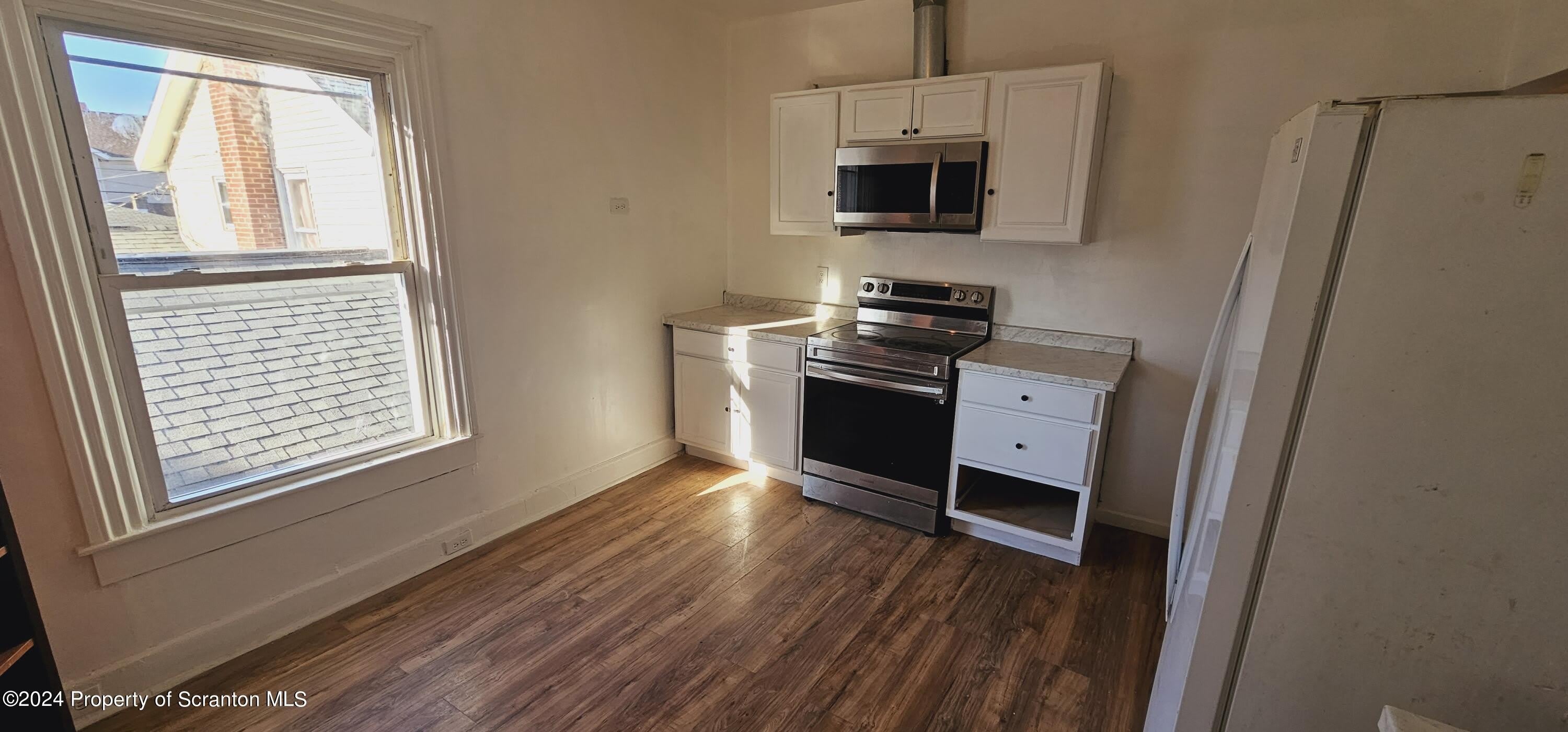1319 Washburn Street – photo 4