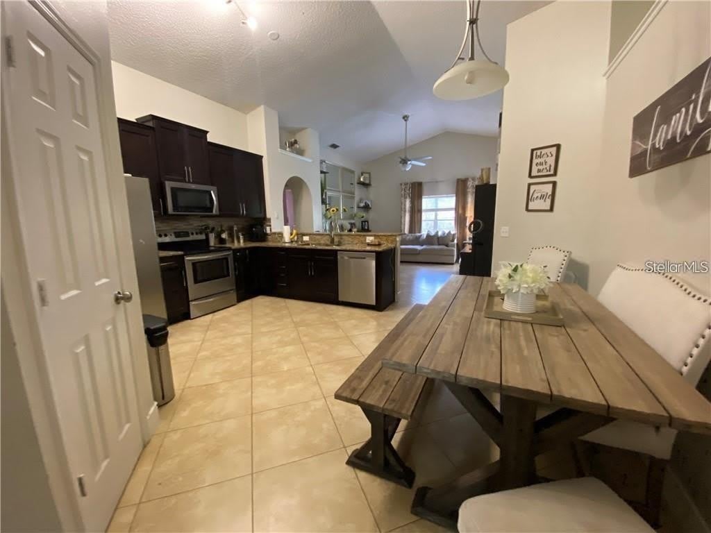 2476 SHELBY Circle – photo 4
