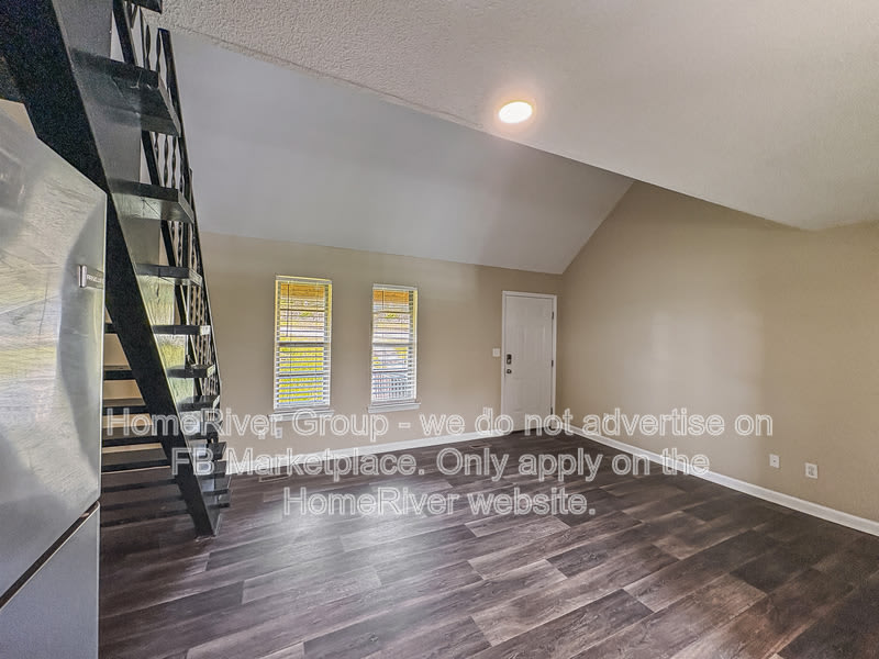 3245 Idlewild Dr – photo 3