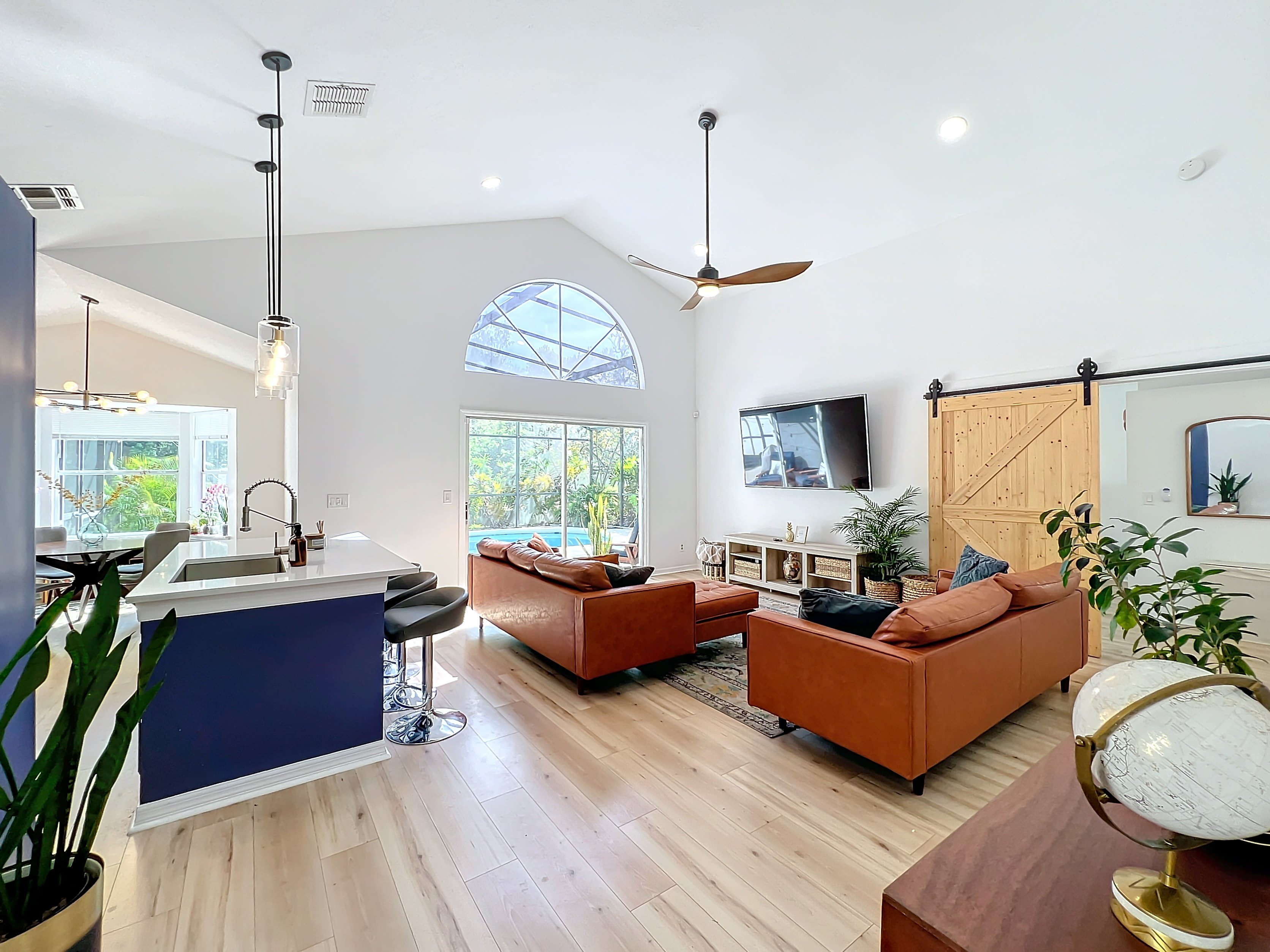 489 Harvest Oak Ct – photo 3