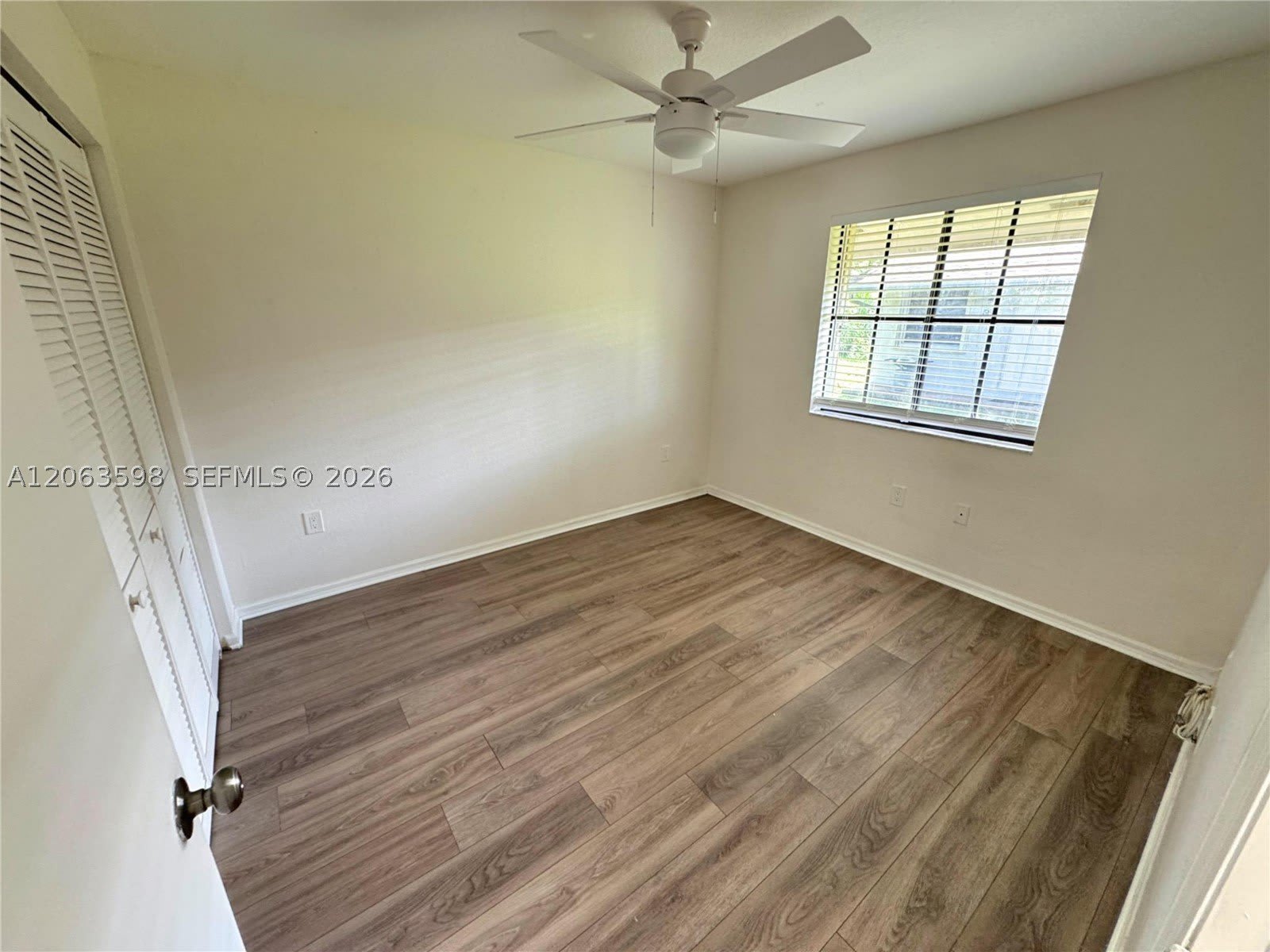 5637 Taft St – photo 5