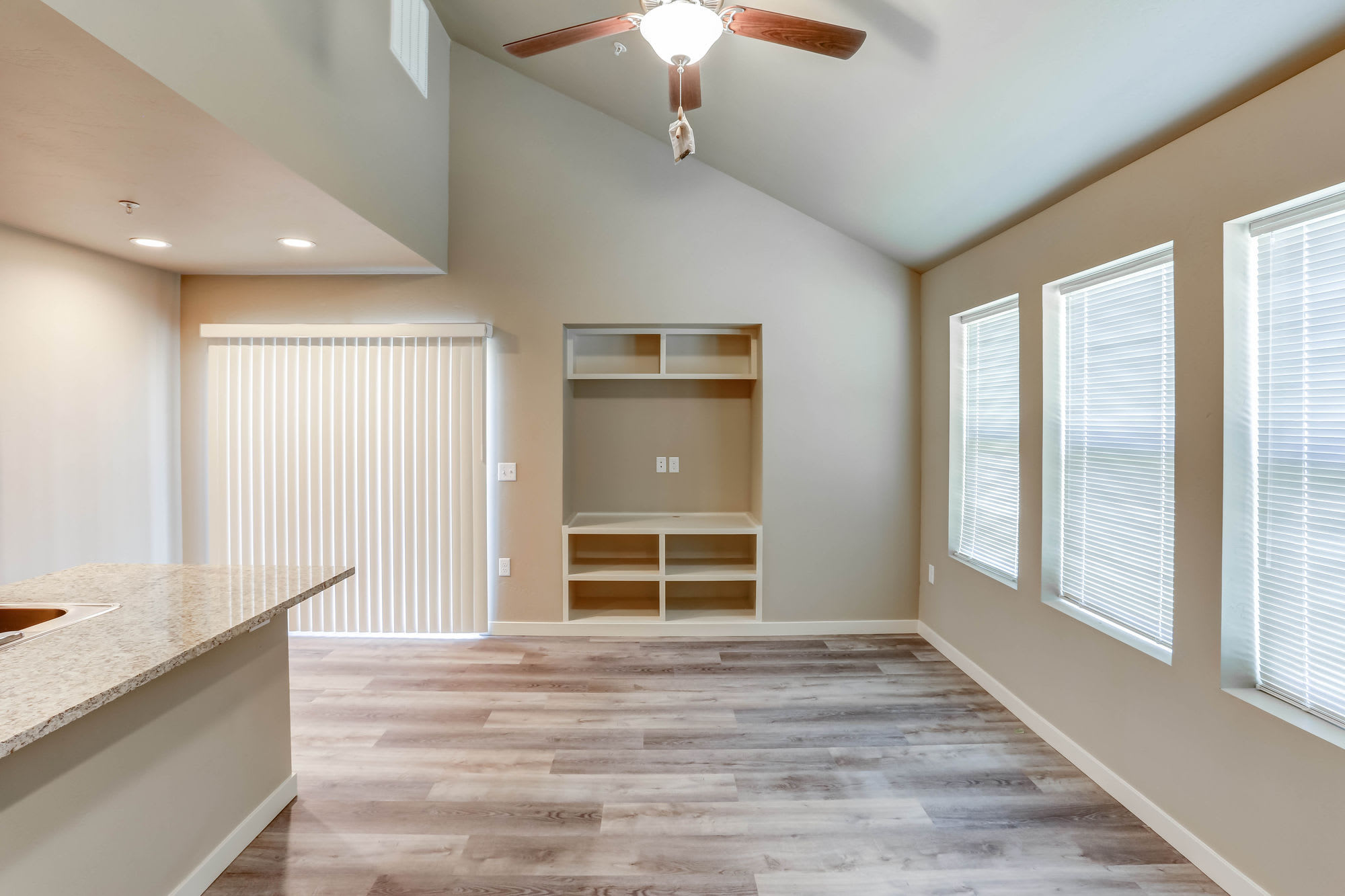 Cedar Park Canyon Falls Townhomes – photo 5