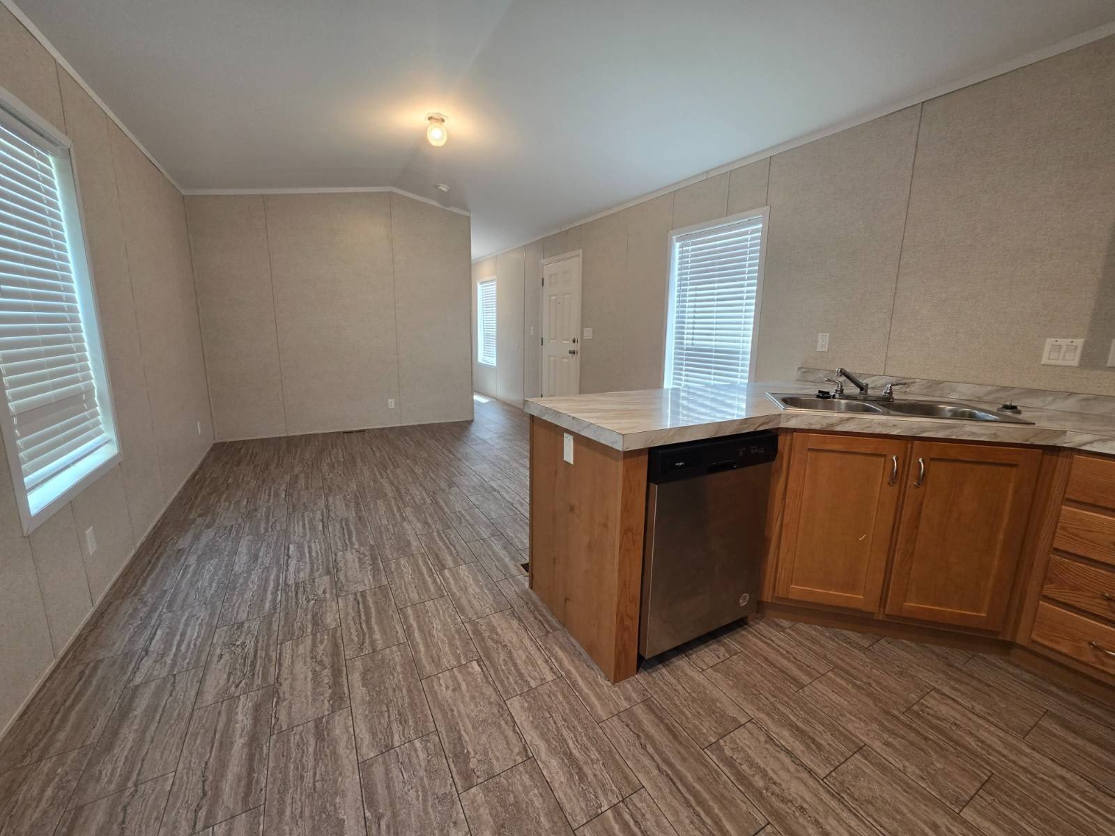 2238 E Maywood – photo 3