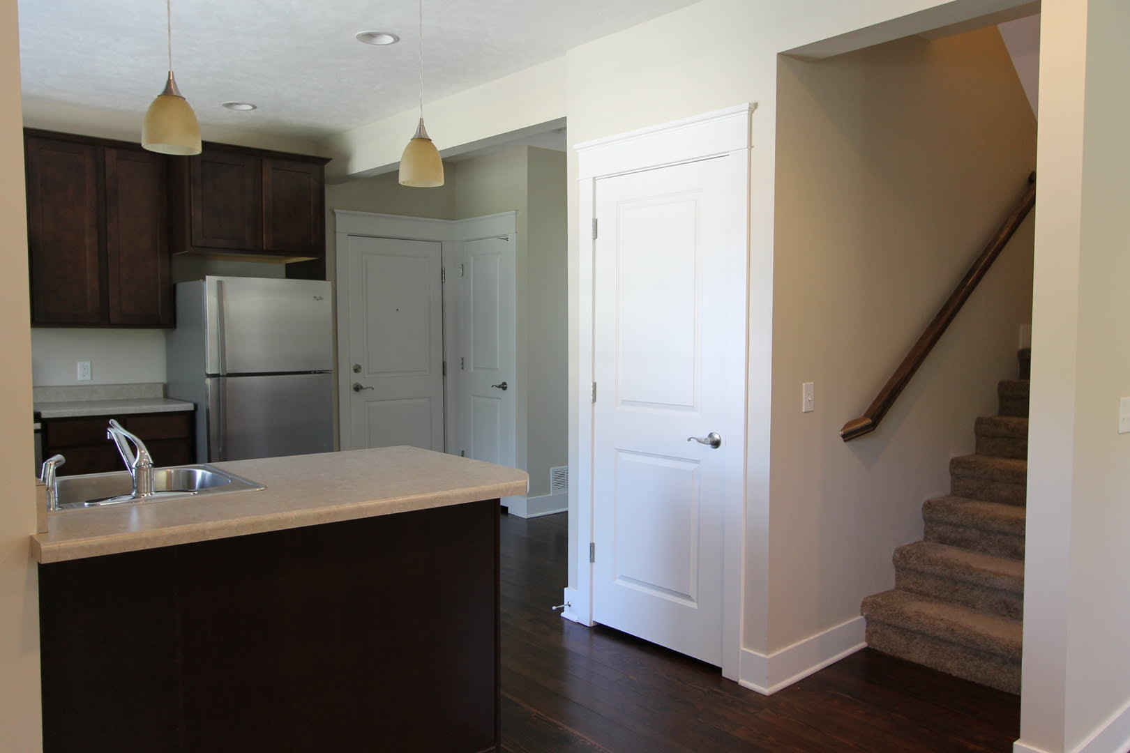The Doll House Cool Two Bedroom At The Cottages On Vinton – photo 4