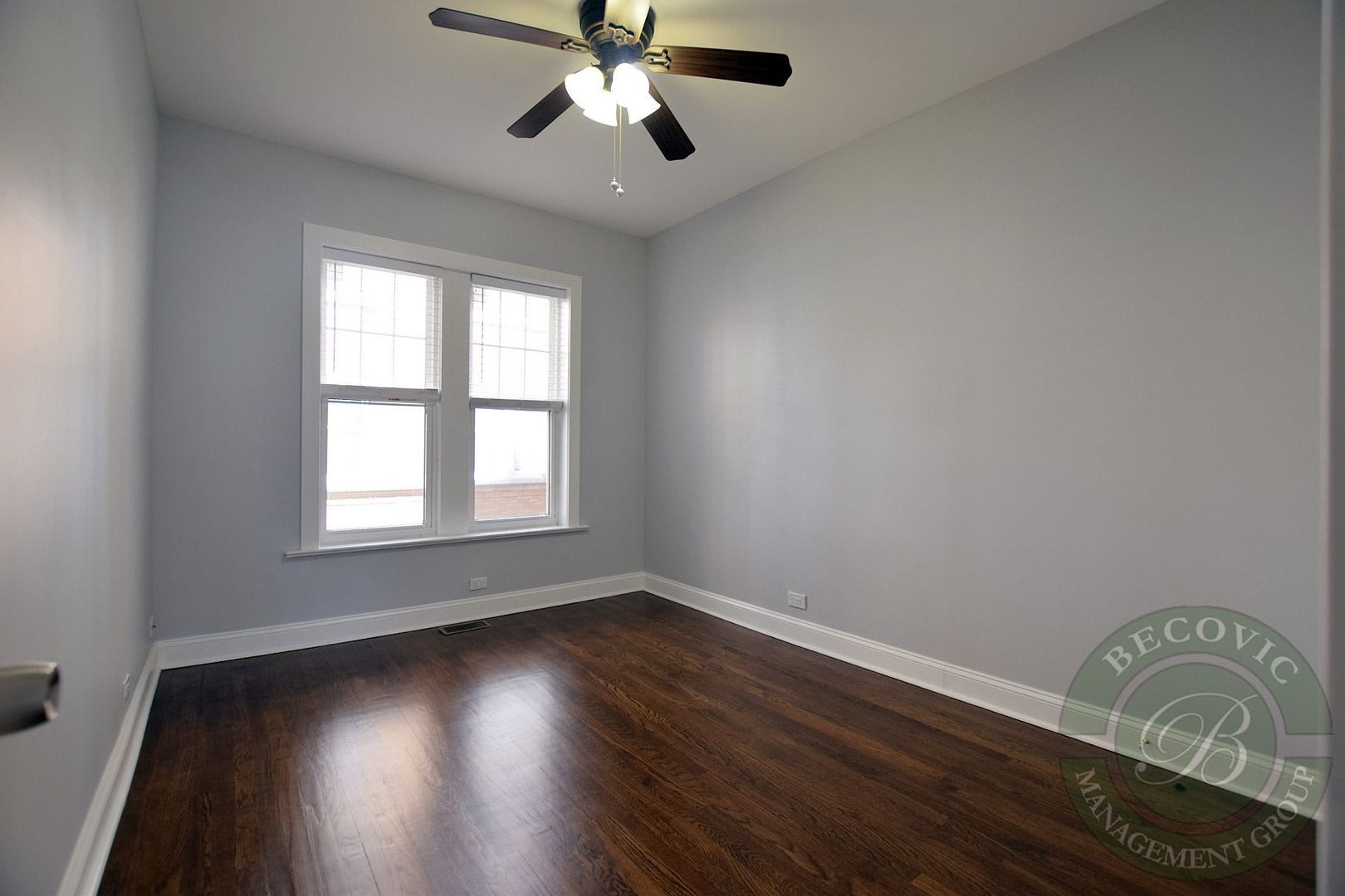 1110 W Glenlake Ave – photo 5