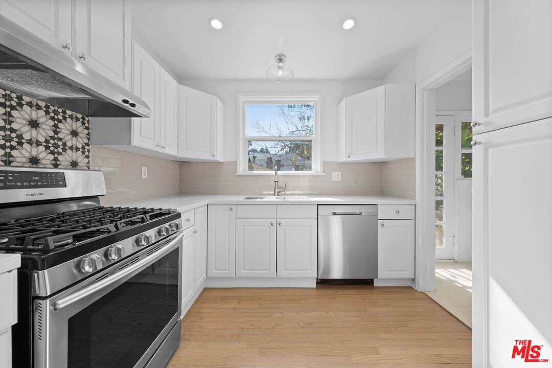 11345 CASHMERE St – photo 5