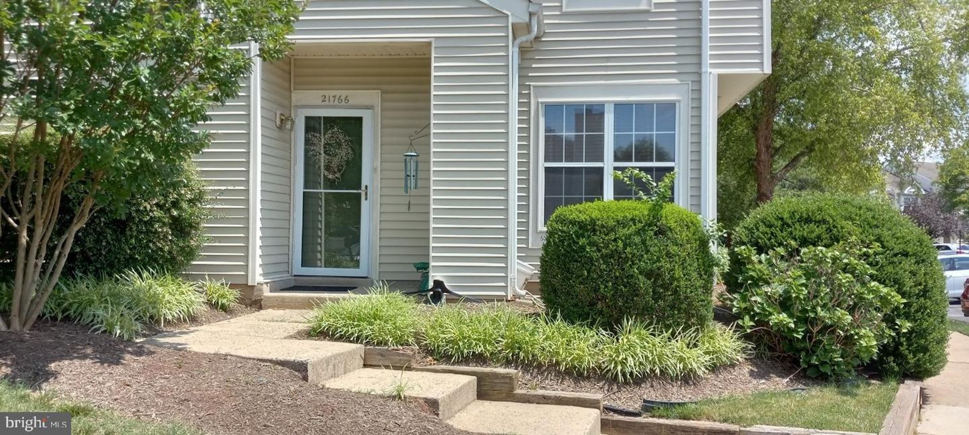 FOR RENT – photo 1