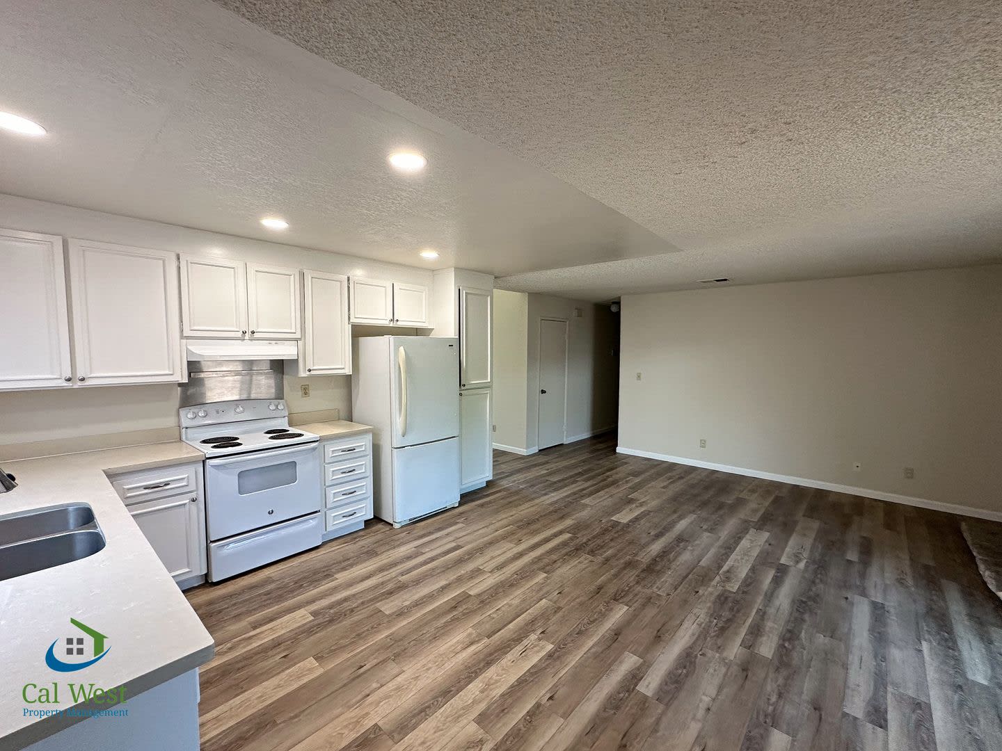 3895 3 Bed 2 Bath Home On A Cul De Sac Near Coyote Creek In South San Jose Small Pet Friendly – photo 5