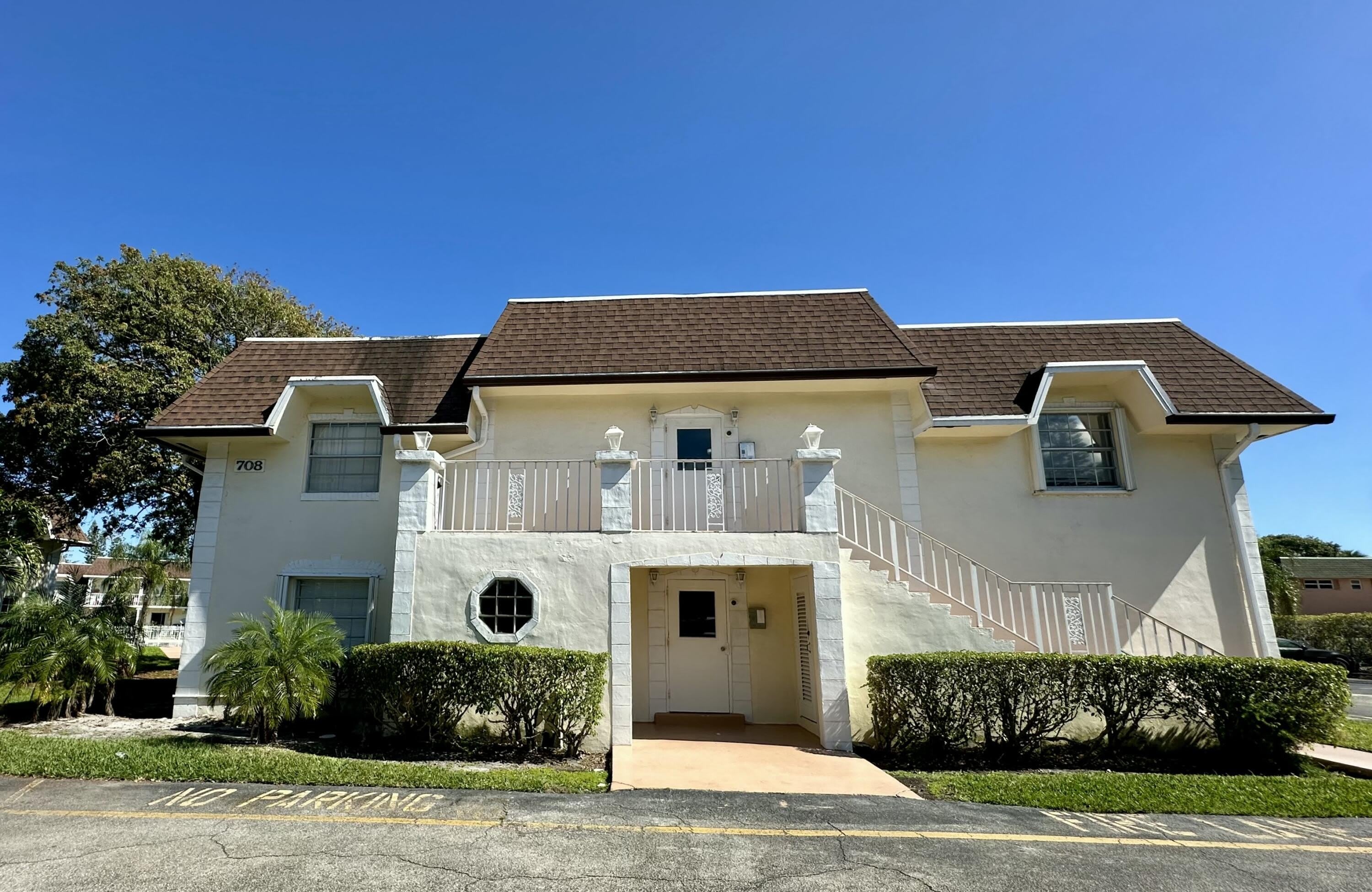 708 SE 2nd Avenue – photo 1