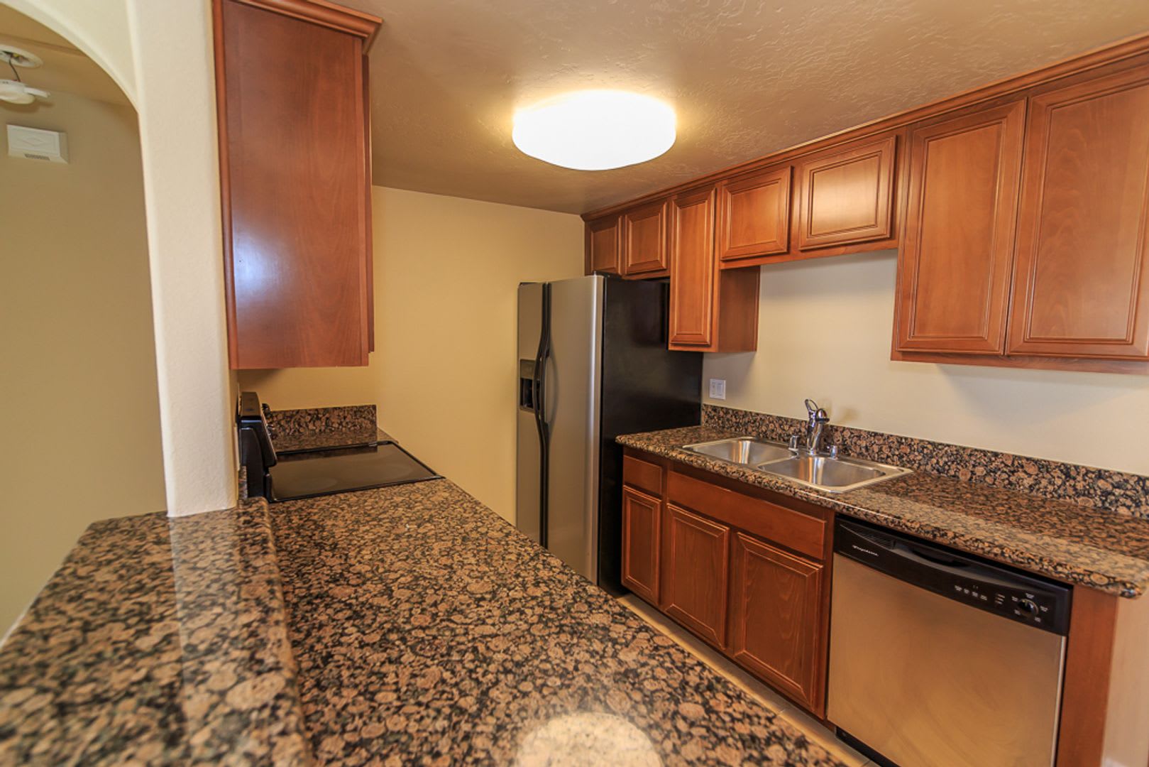 Awesome condo in gated community – photo 3