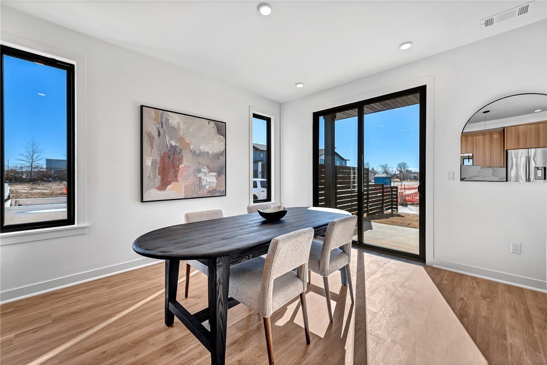 1114 Emilia Avenue – photo 5