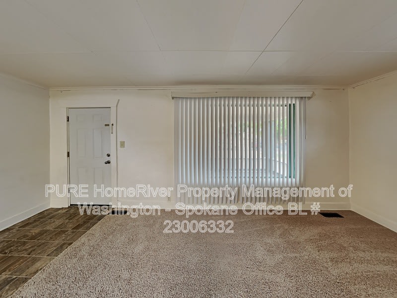 1114 W Fairview Ave – photo 4