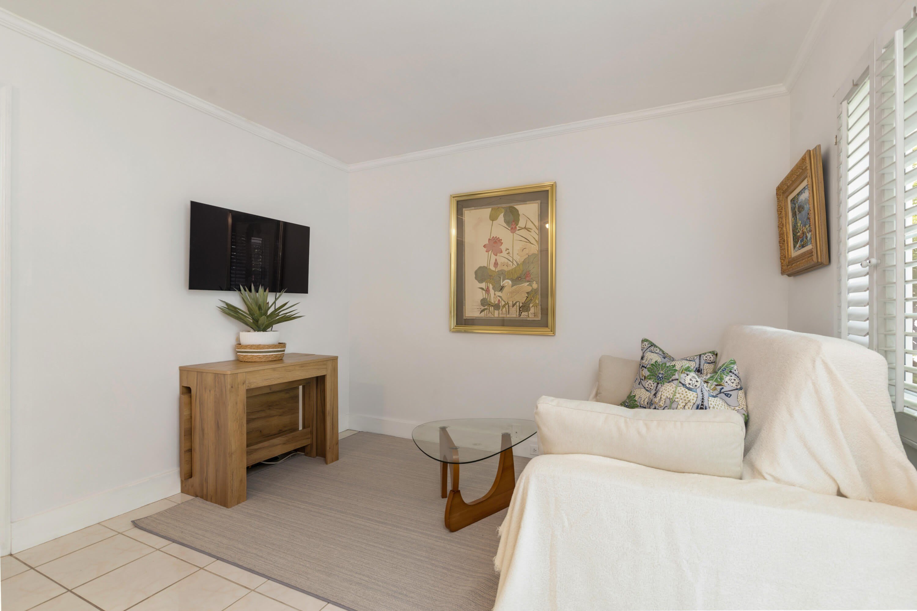 155 Peruvian Avenue – photo 3
