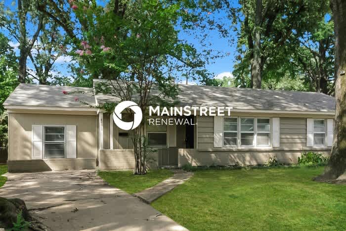 4570 East Dearing Road – photo 1