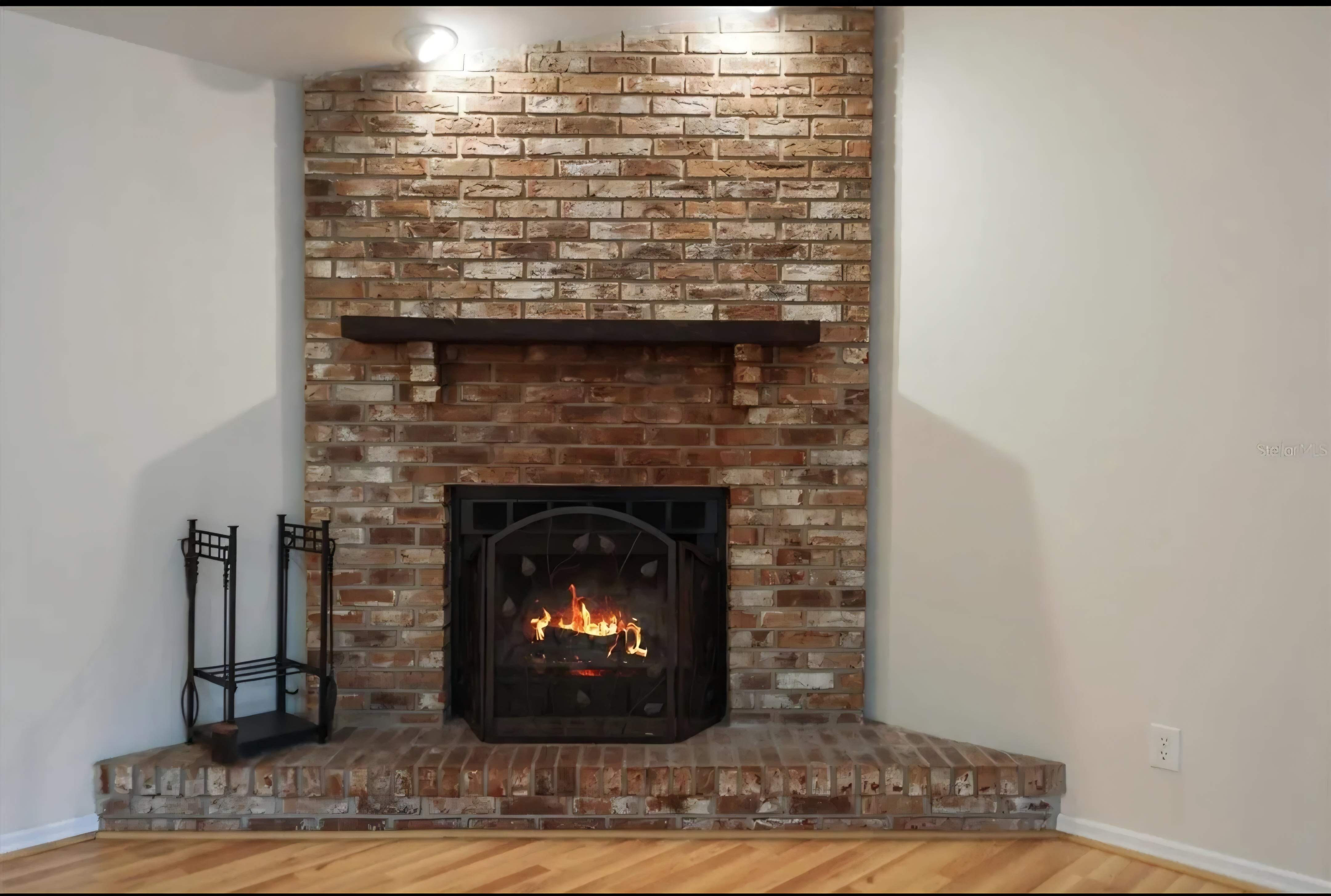 4465 Northeast 34Th Court – photo 2