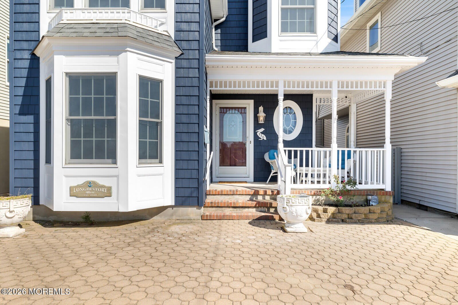 116 Sunset Drive N – photo 2