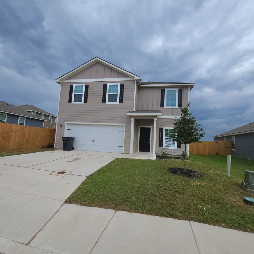 Move-In Special! SAVANNAH PLACE 4 bedroom In Converse, TX – photo 1
