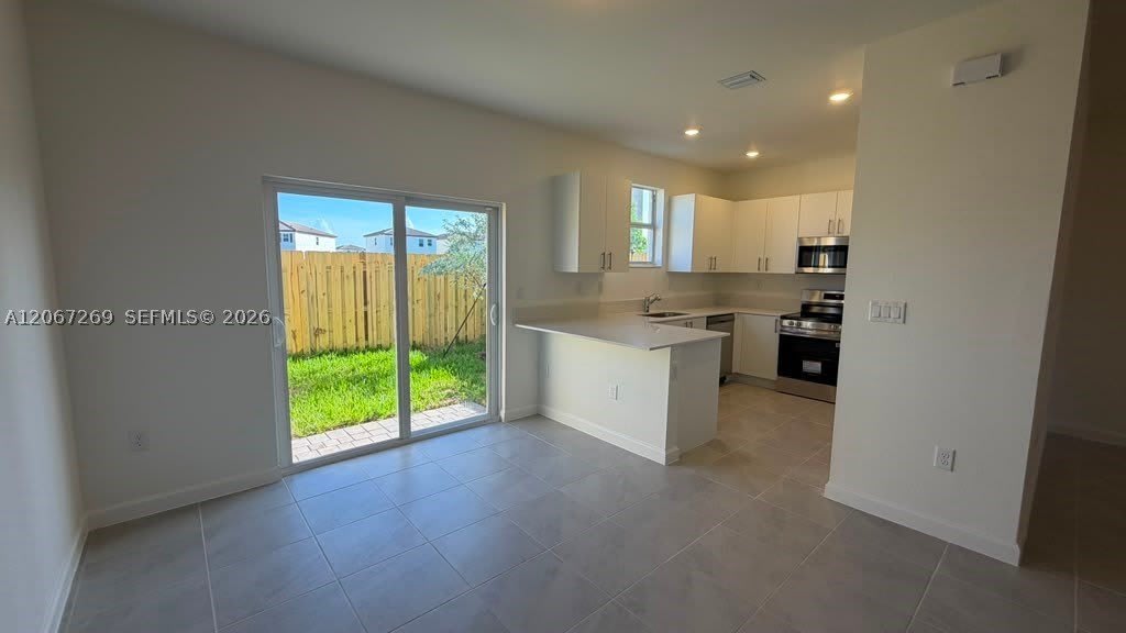 2537 SE 25th Dr – photo 3