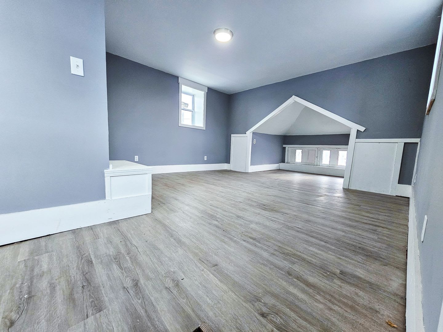 4831 E Washington St – photo 4