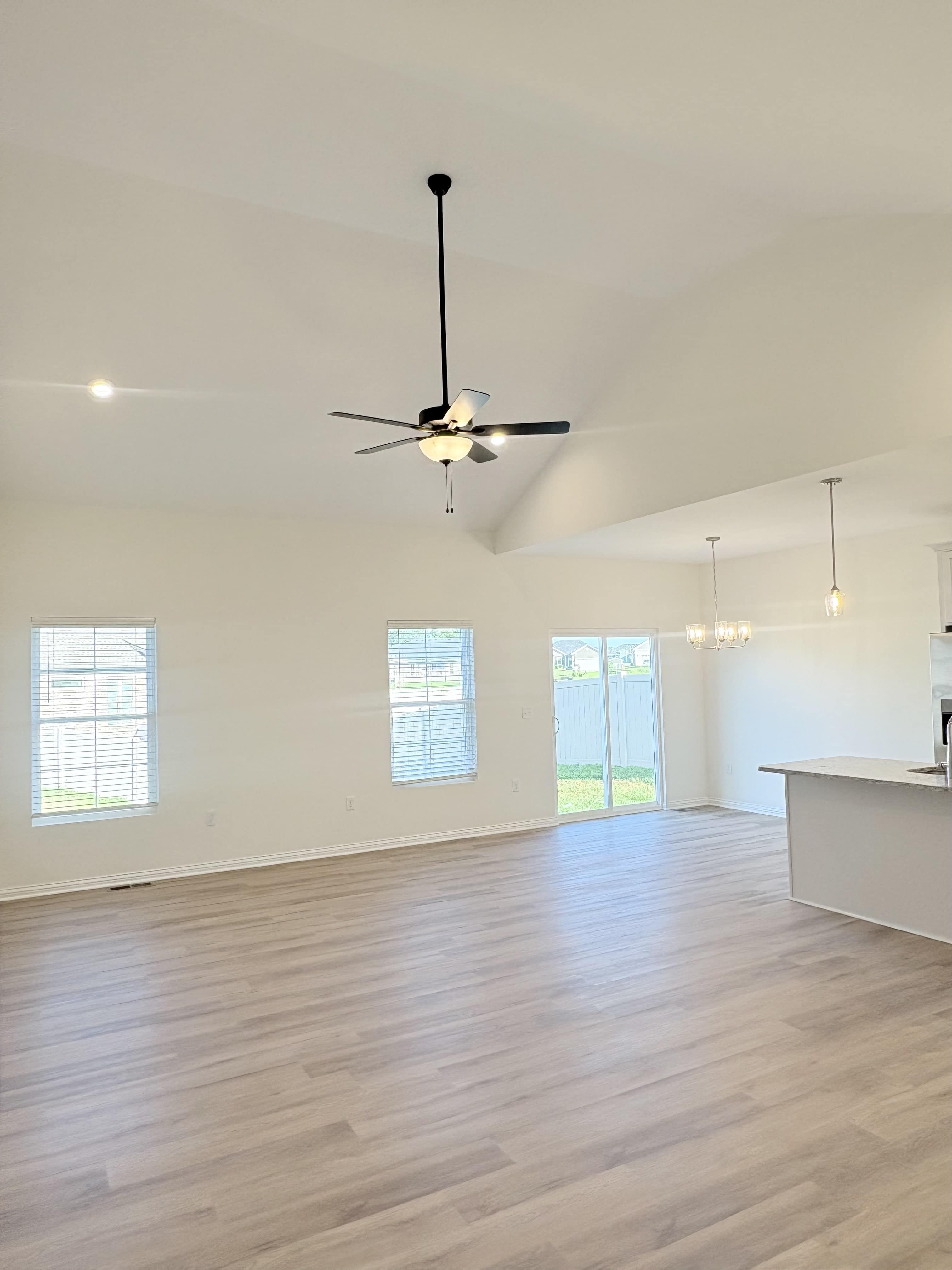 758 Shelldrake Ln – photo 2