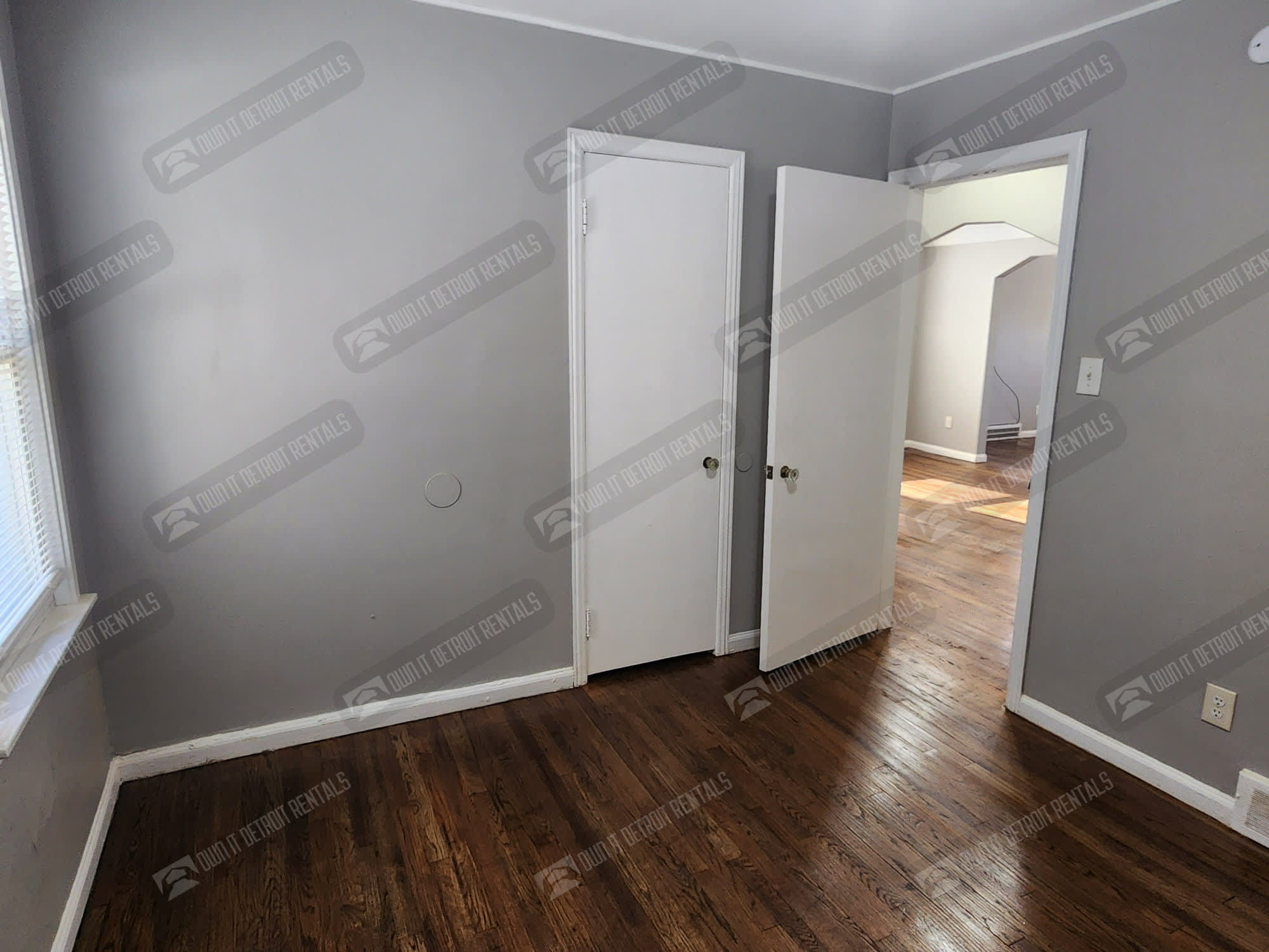 3666 Devonshire Rd Lowr – photo 4