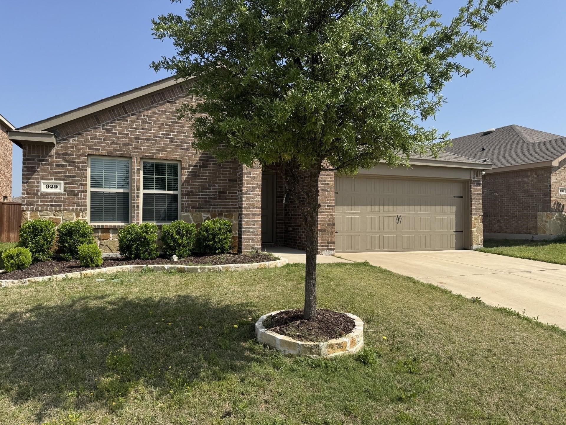 929 Alton Drive – photo 3