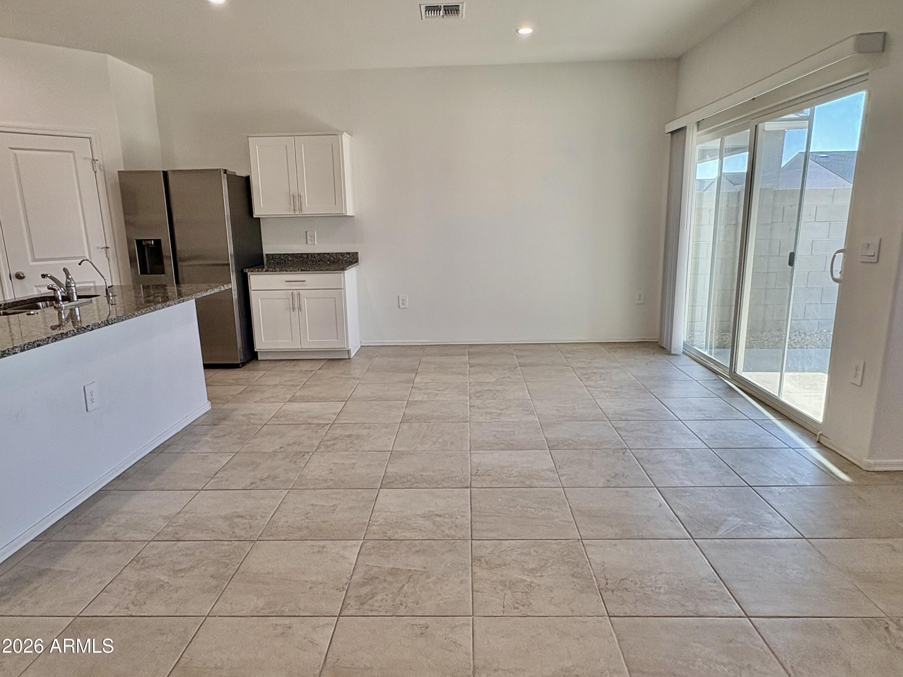 1575 E Lardner – photo 5