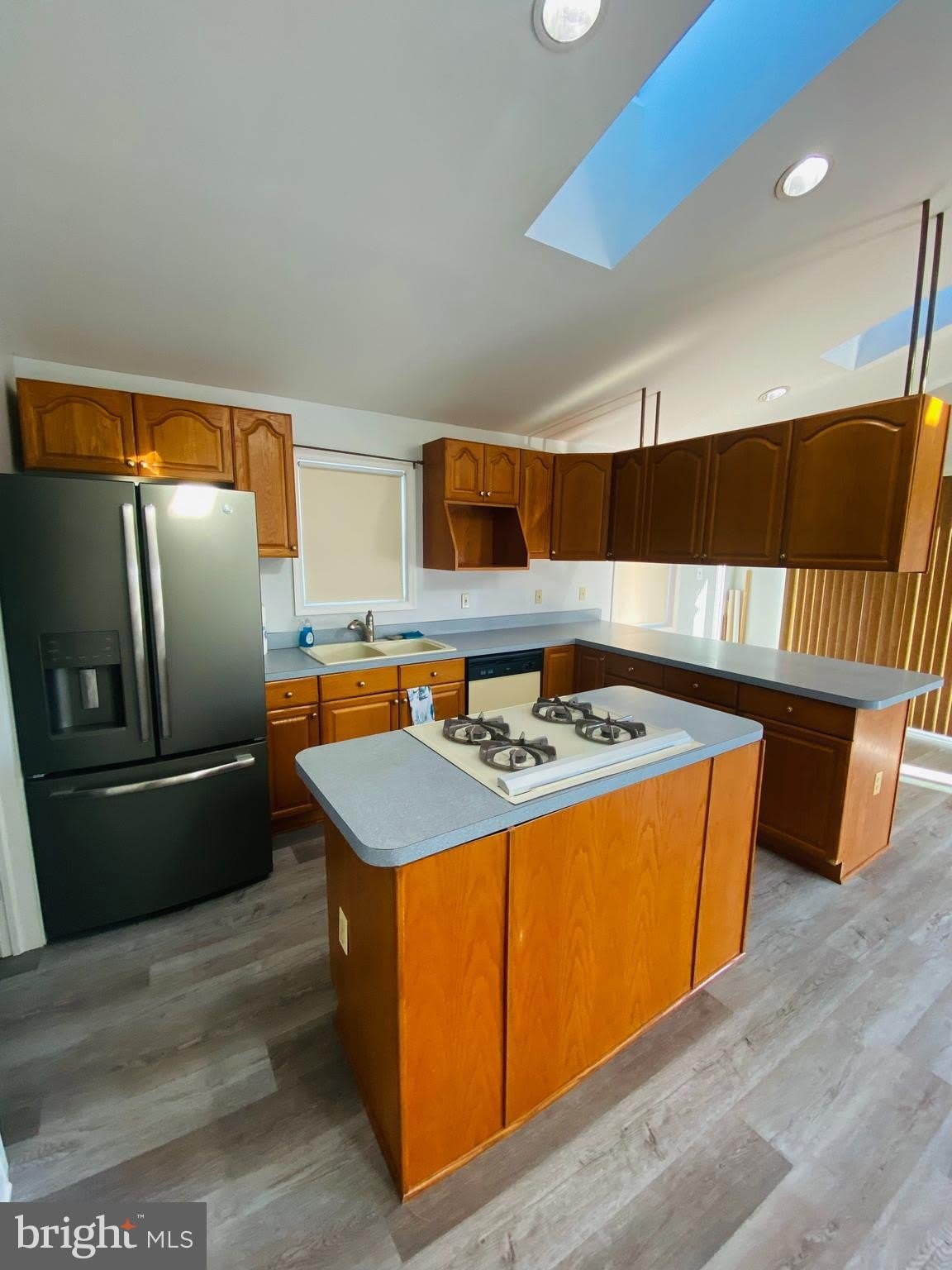 619 FRANKLIN Avenue – photo 2