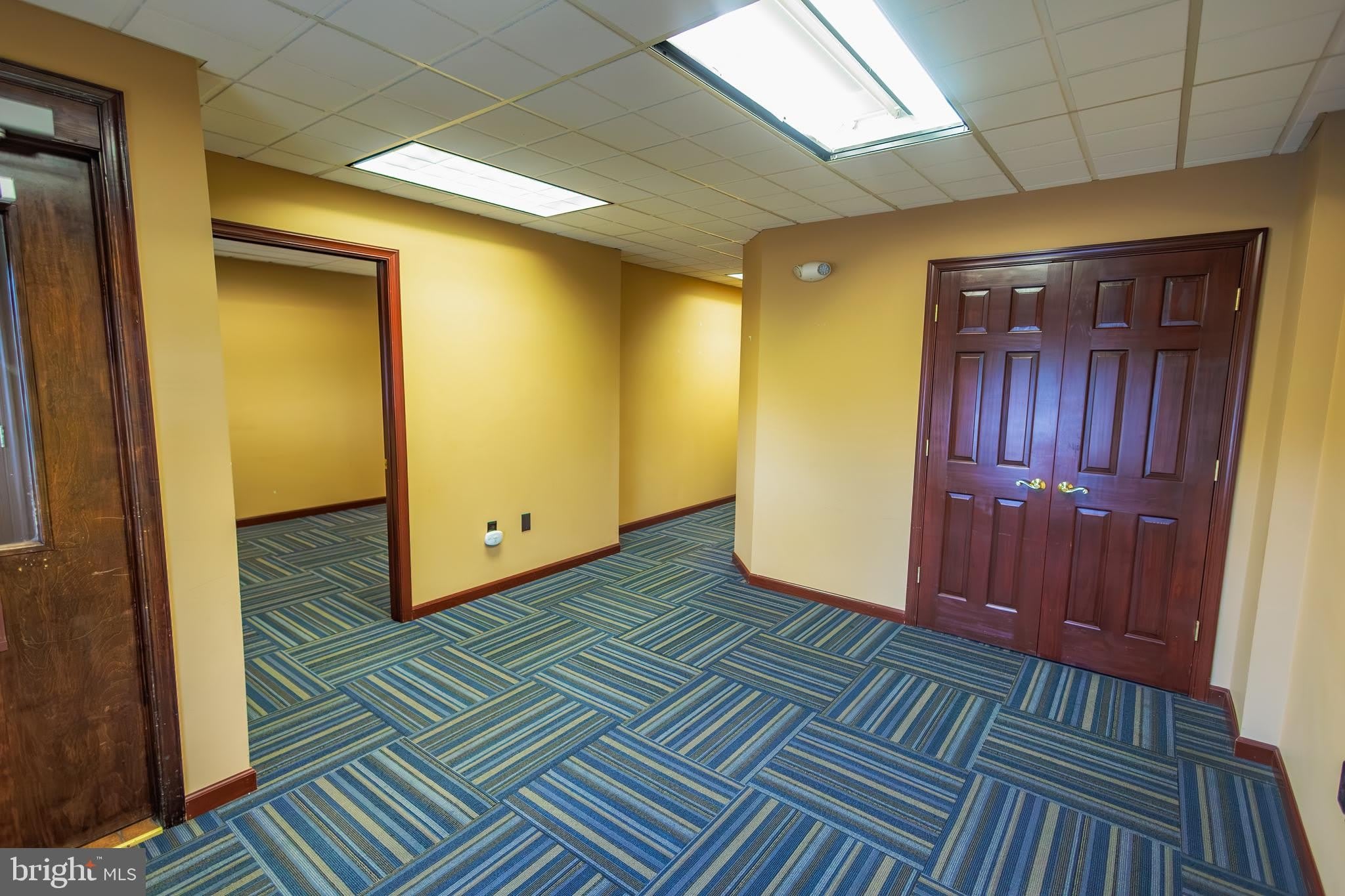 725 N MAIN Street – photo 4