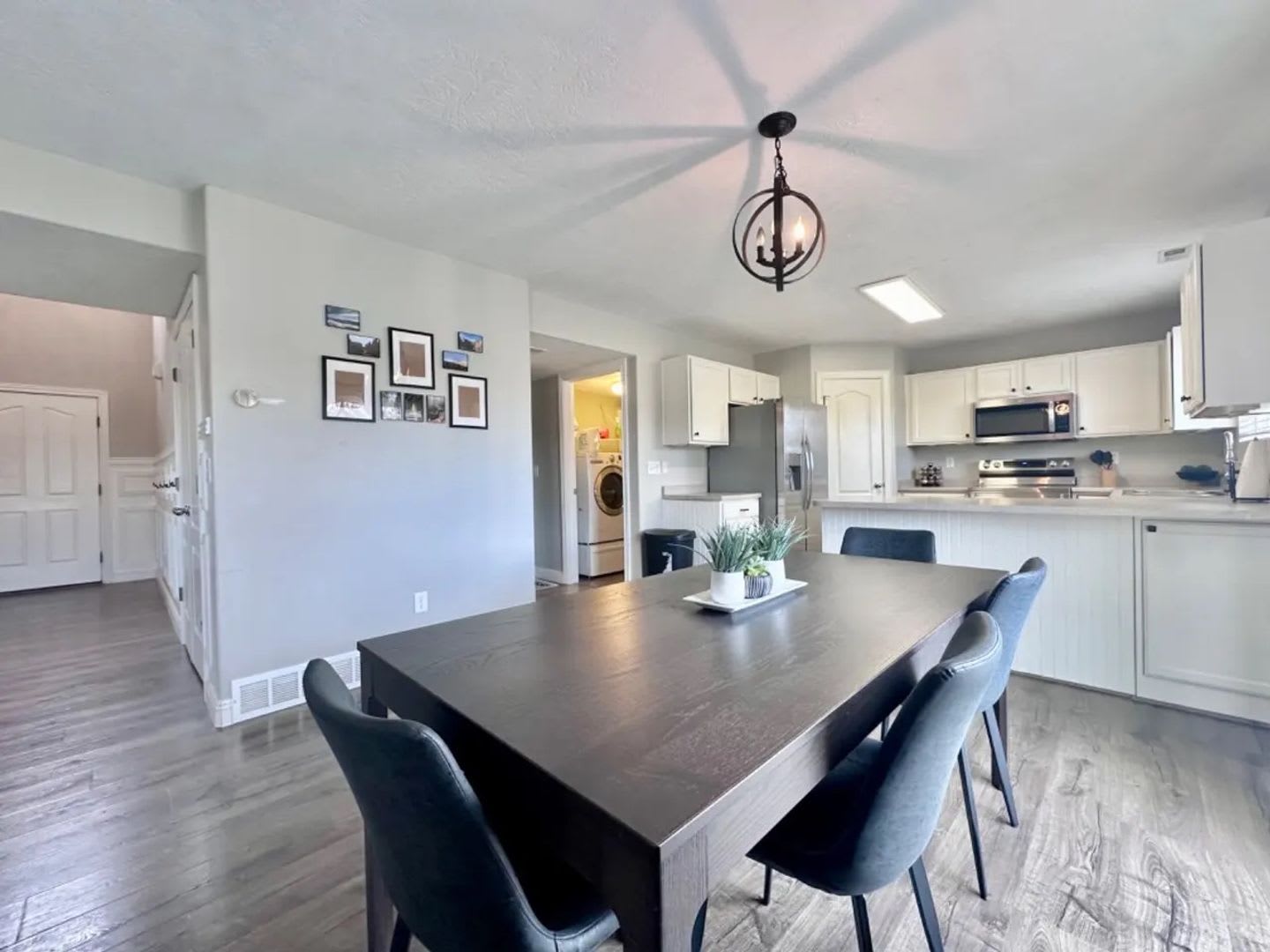 Gorgeous And Spacious 5 Bedroom House – photo 5