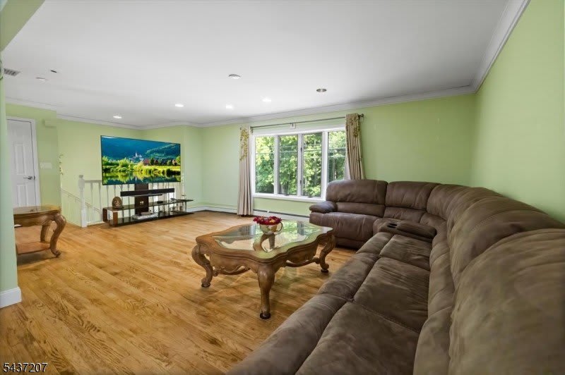 286 Gilbert Ave – photo 4