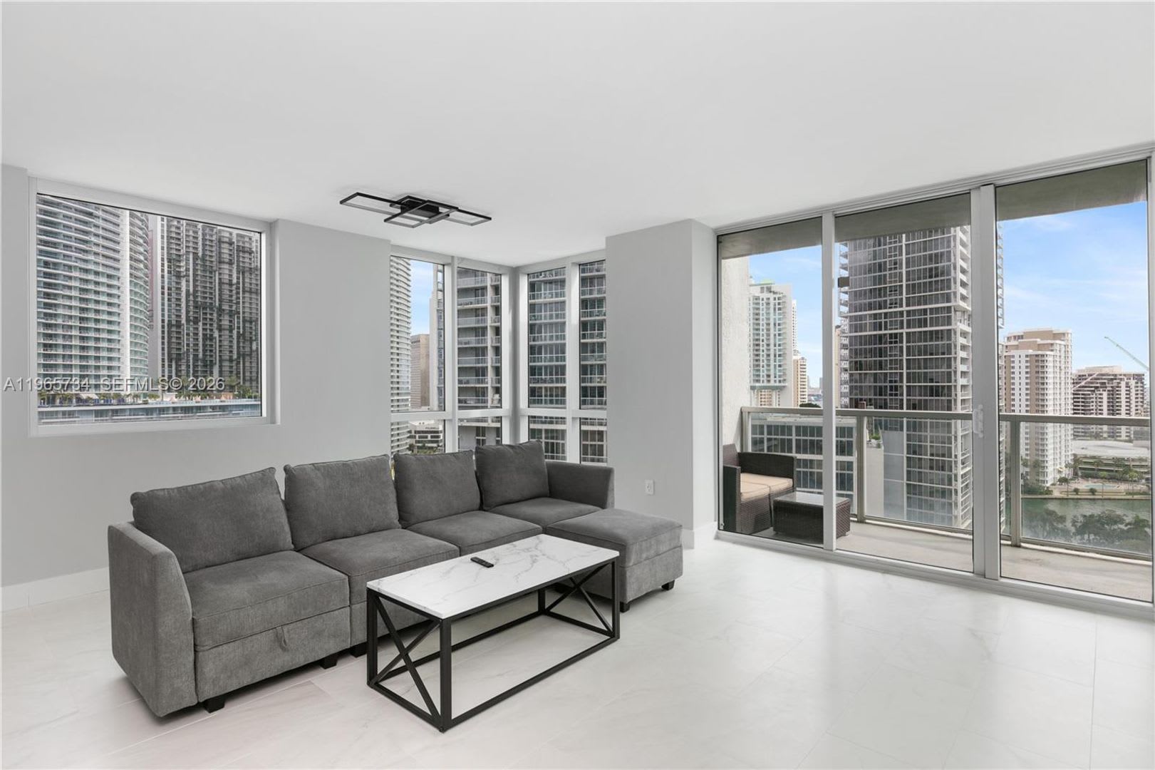 500 Brickell Avenue 1801 Miami Fl 33131 – photo 3