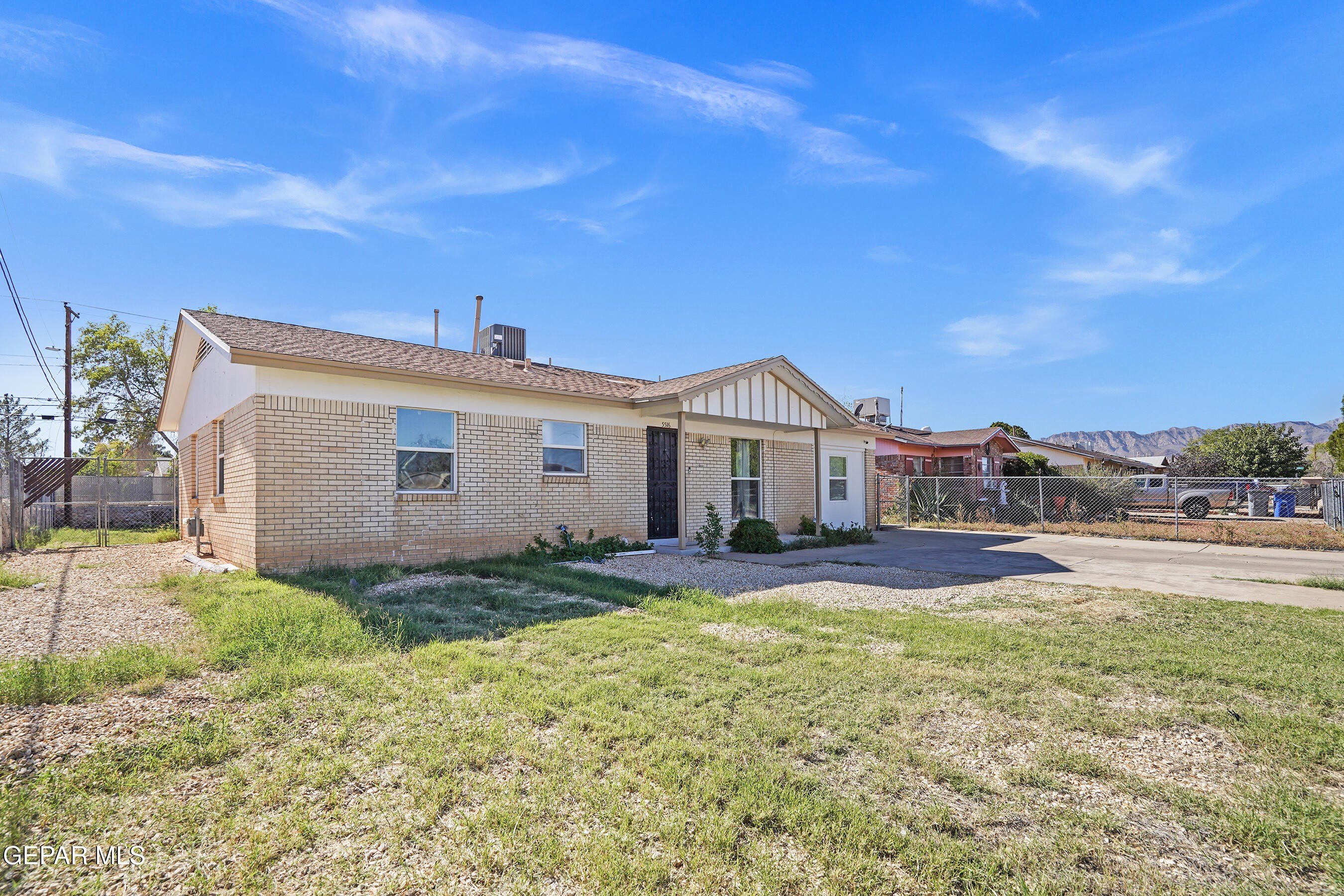 5516 FAIRBANKS Drive – photo 2