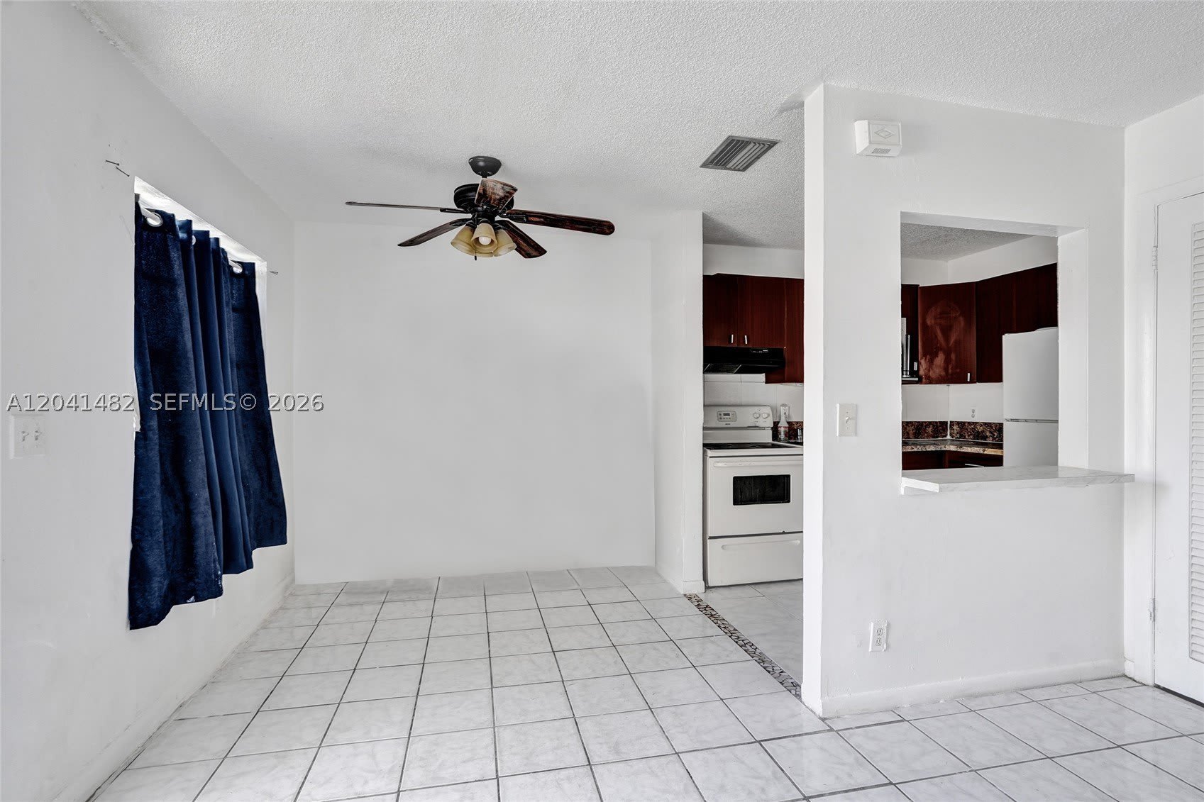 841 SW 7th St – photo 4