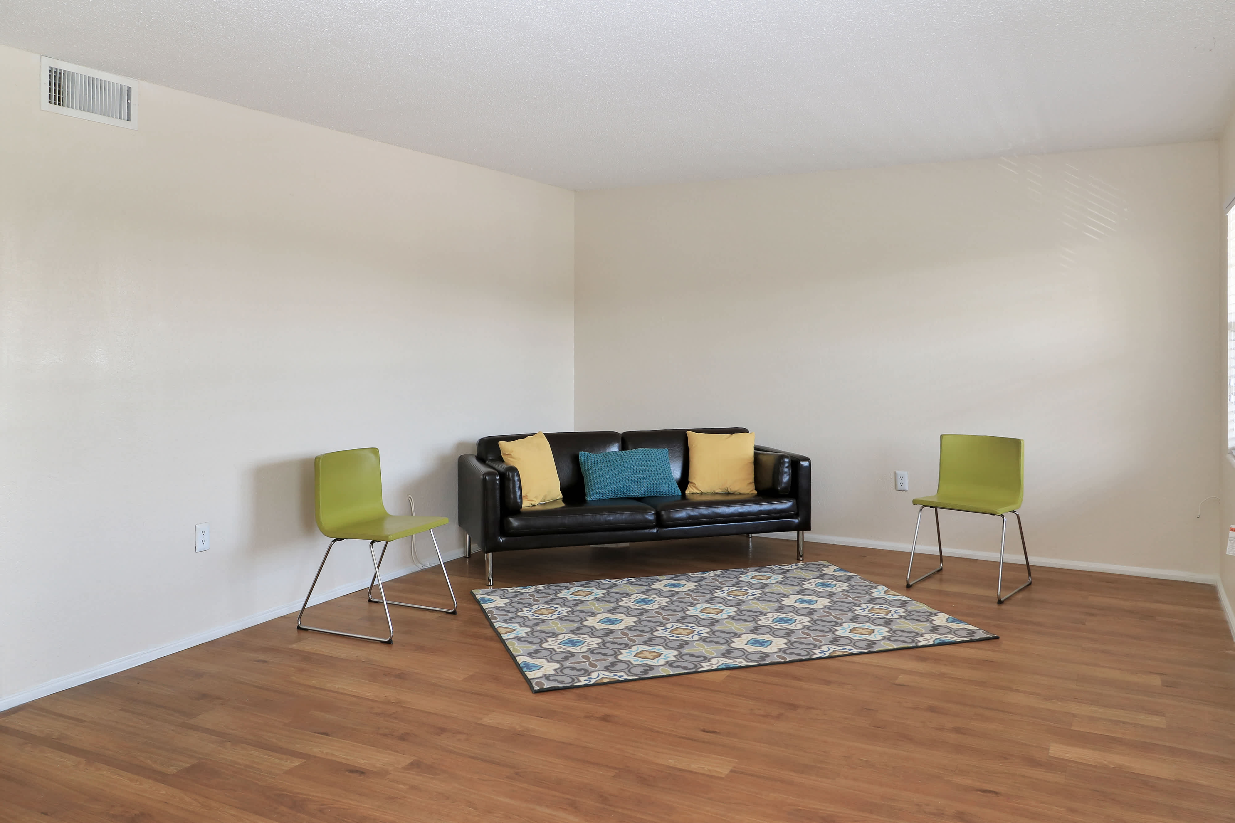 Greenway Apartments – photo 5