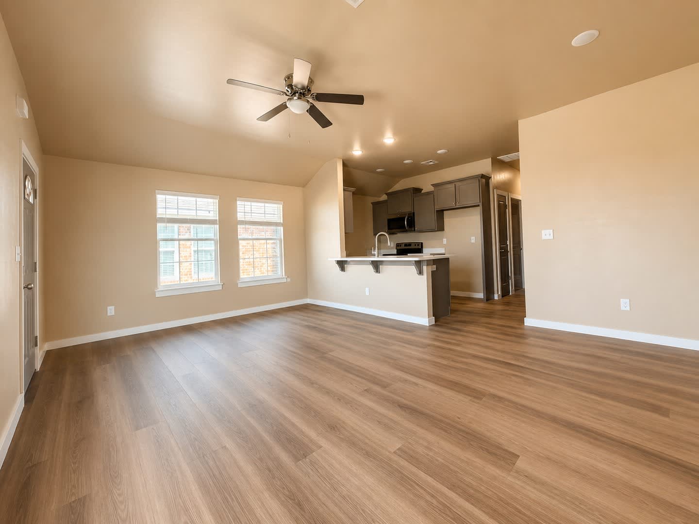 Beautiful 3-Bedroom Duplex with Modern Finishes – photo 5