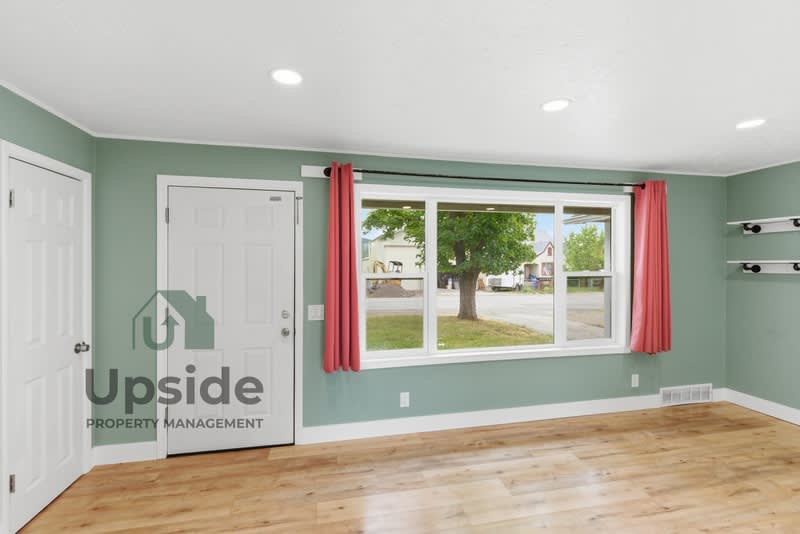 8719 East Valleyway Avenue – photo 5