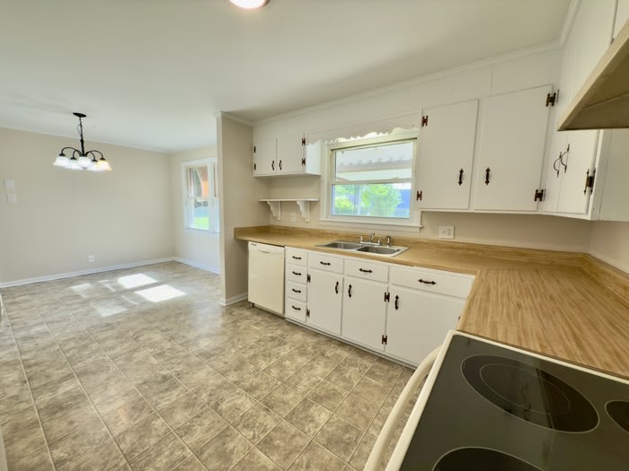 222 Yorktown Road – photo 4