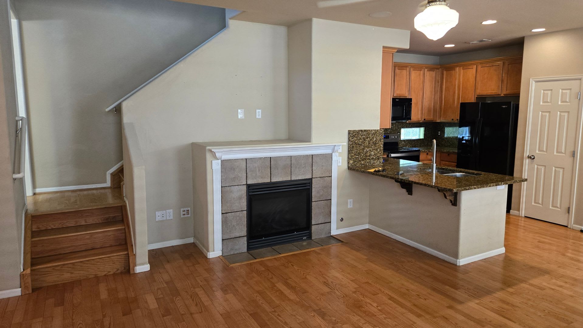 Central Park single family home – photo 4